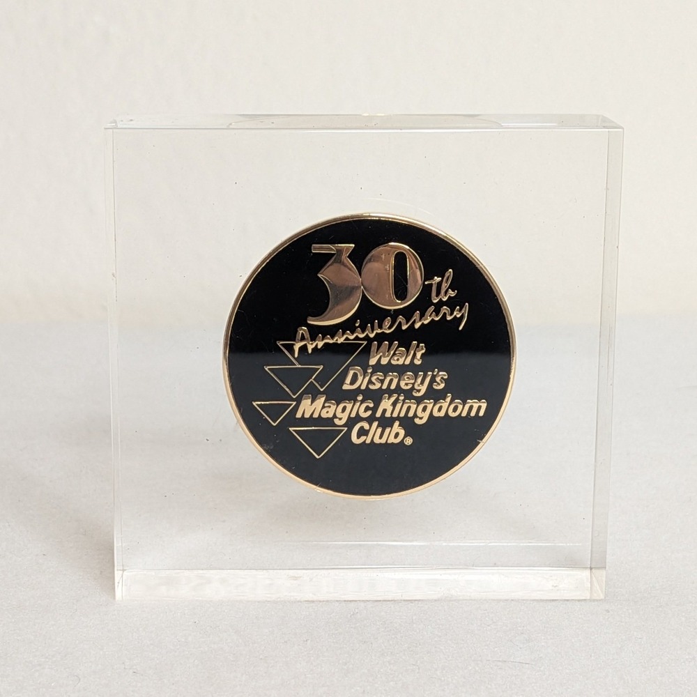 Walt Disney Magic Kingdom Club 30th Anniversary Numbered Coin Acrylic Display